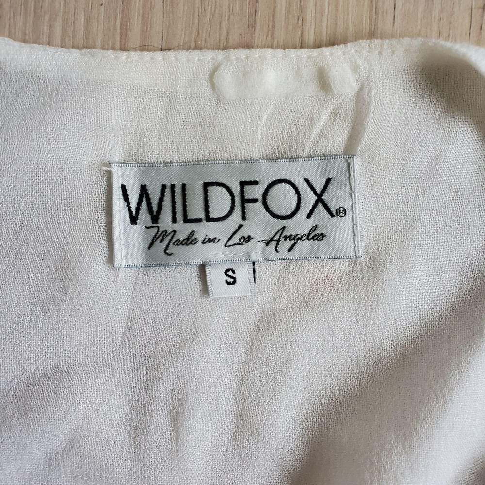 Wildfox Blouse Womens S White V Neck Tie Front Stars Cropped Top Lightweight USA - Picture 3 of 9
